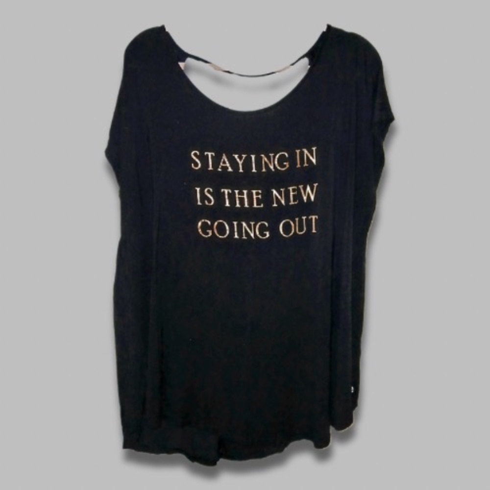 Graphic Tee Plunging Back Strap Scoop Neckline Stretchy Black Women’s 3X